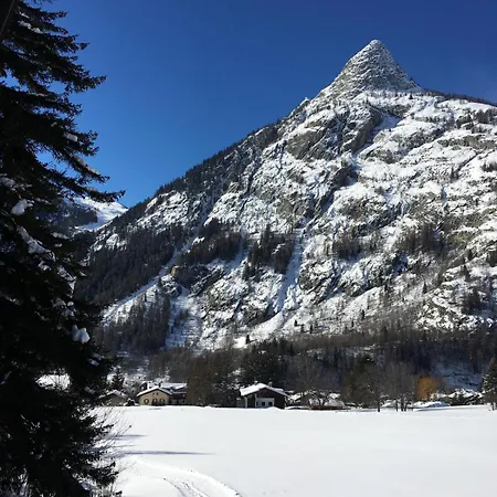 Vista Mont Blanc * Courmayeur